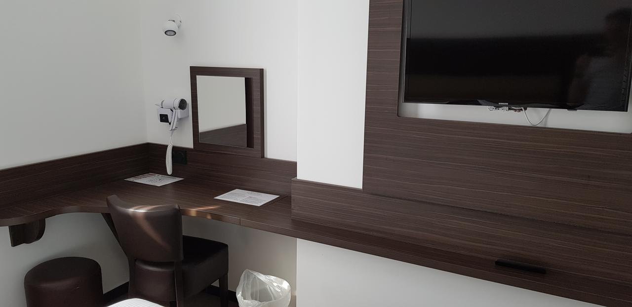 Hotel Annexe Nicea Zewnętrze zdjęcie