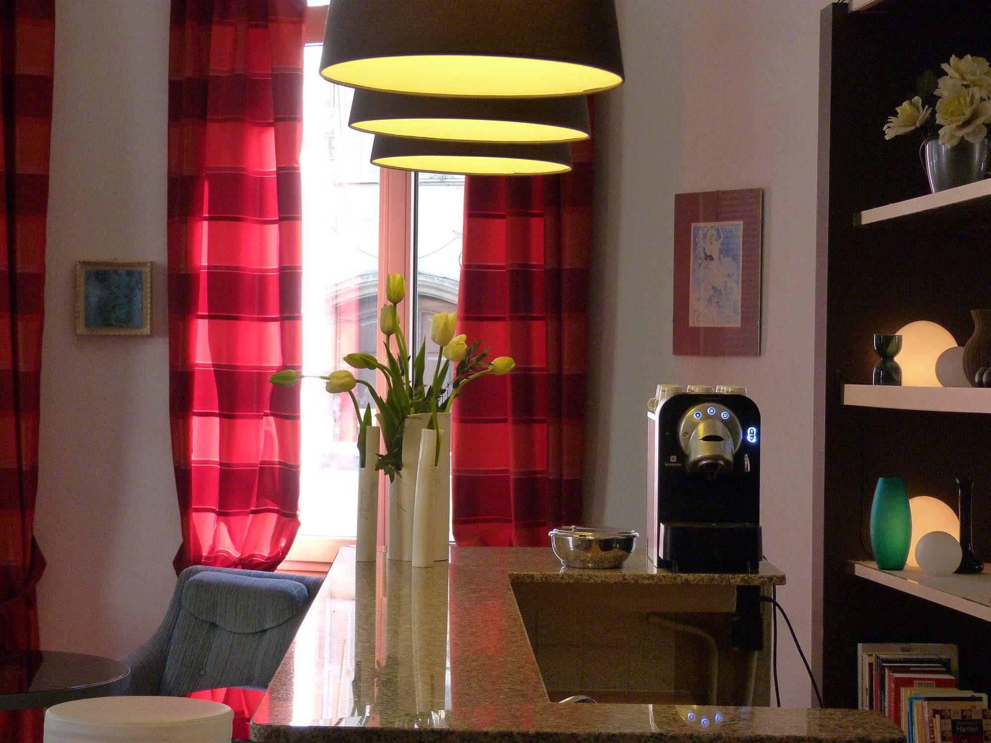 Hotel Annexe Nicea Zewnętrze zdjęcie