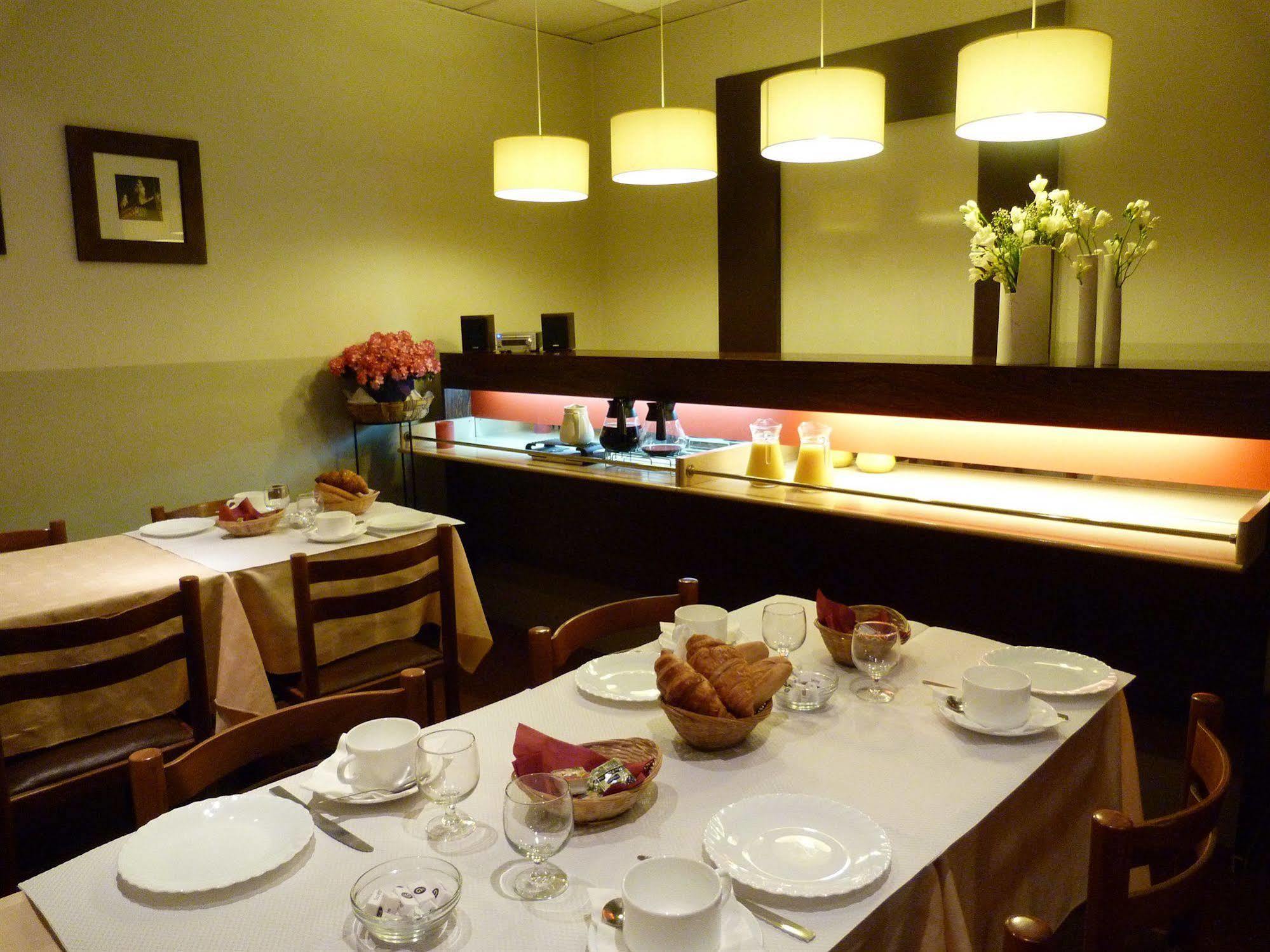 Hotel Annexe Nicea Zewnętrze zdjęcie